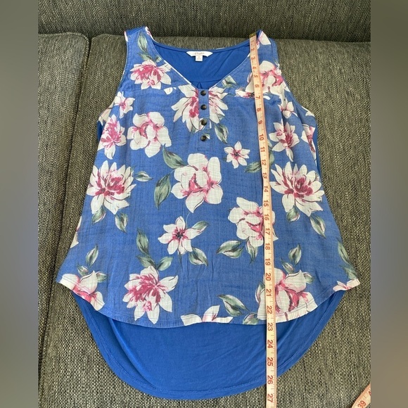 Candie's Blue Floral Hawaiin shirt size small - Picture 9 of 9
